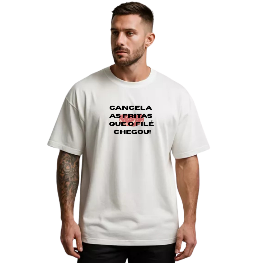 Camiseta Oversized 100% Algodão Frases Me arrastou pro Bar É Unissex O Filé Chegou