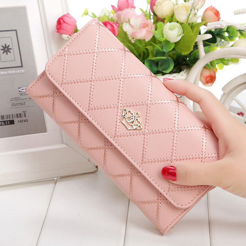 2025 Nova Carteira Feminina de PU Longa Três Dobras Estilo Coreano Clutch Fivela Coroa Acolchoada Carteira de Couro com