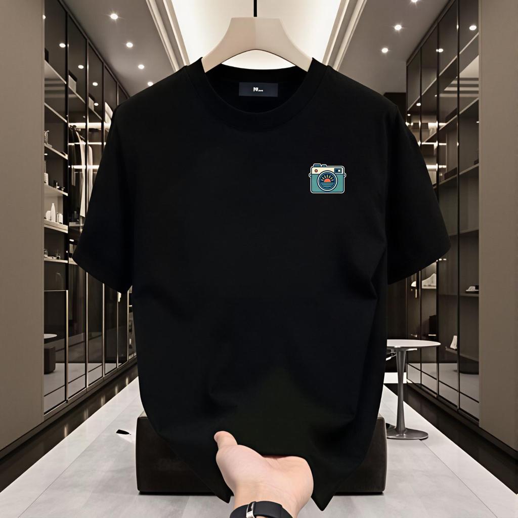 Camiseta Masculina Estampa Câmera Retrô e Pôr do Sol Casual