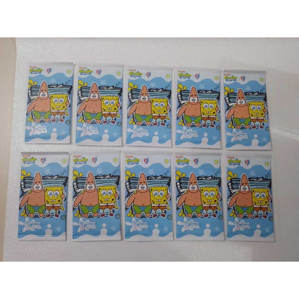 Dez boosters (pacotinhos de cartas) lacrados e oficiais de Bob Esponja da marca KaBao