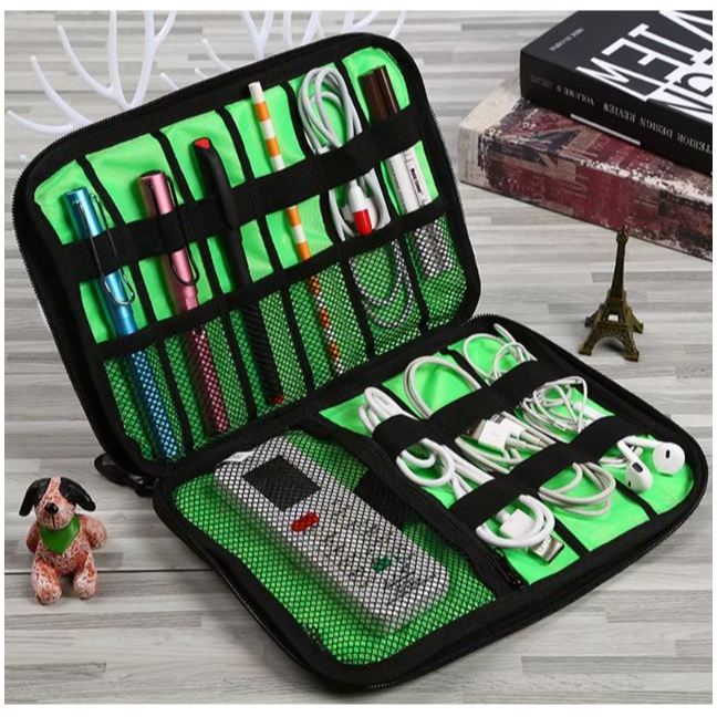 Estojo Case Organizador de Cabos Pendrive Fone Acessórios p/Celular Relógios p/ Viagem Cor Preta