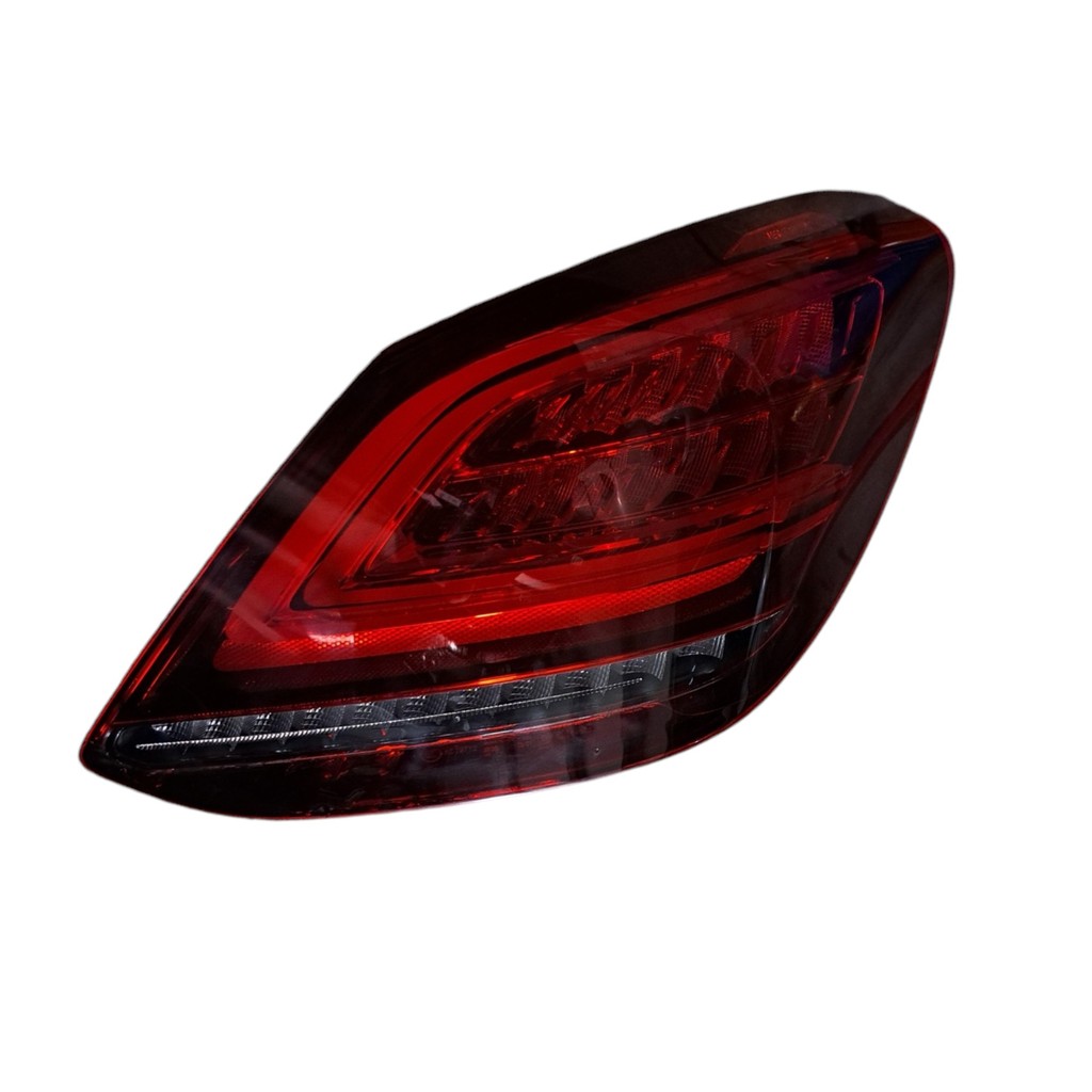 Lanterna Direita Mercedes C180 C200 C250 2018 2019 Direito Vermelho
