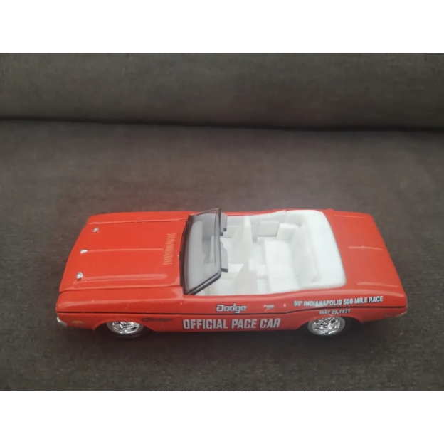 Dodge Charge Indy 500 Pace Car 1971 1/64 Indycar Safety Irl Laranja (Usado)