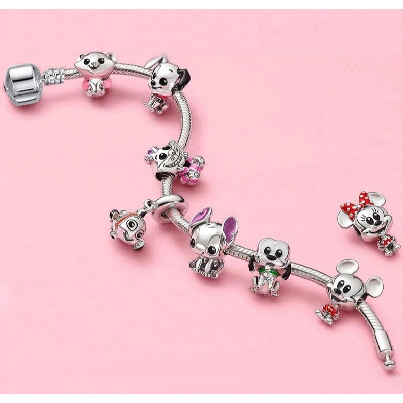 Pulseira com 9 Berloques Mickey Minnie Stitch Pluto Babies | Banhada a Prata Estilo Geek
