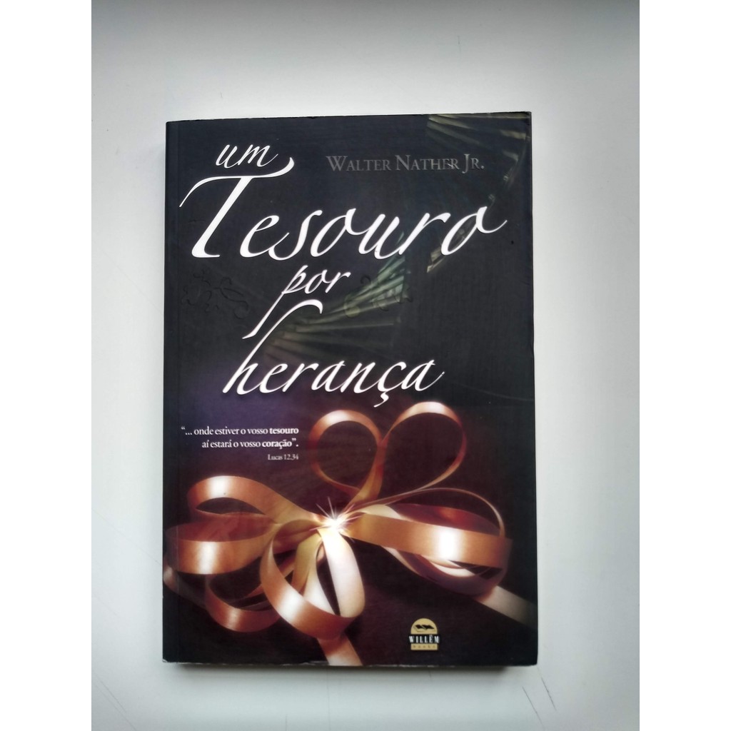 Livro Um Tesouro por Herança Q236