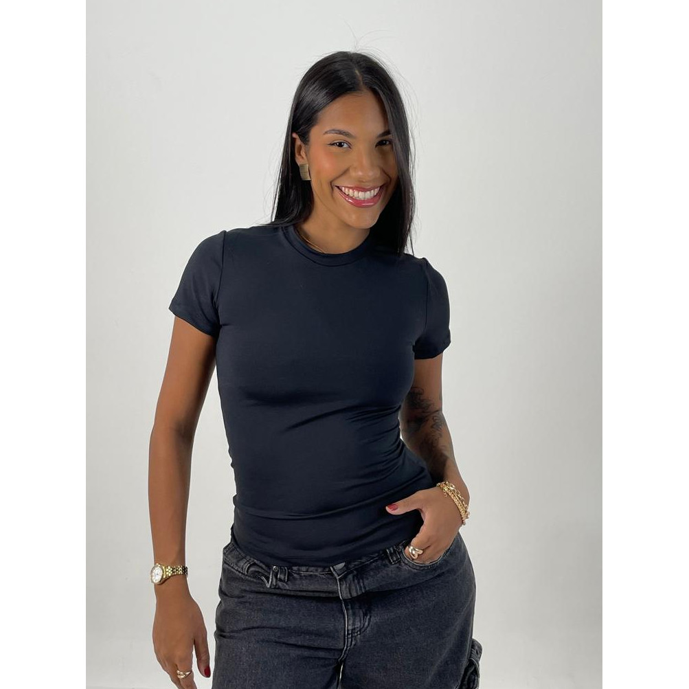Blusa Feminina Baby Look em Suplex Premium com Gola Careca Versátil Confortável