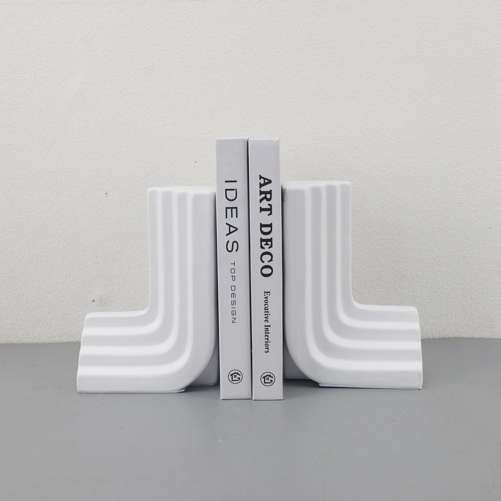 European-style creative architectural bookends and decorative pieces for living room, office, model home, study, TV cabi