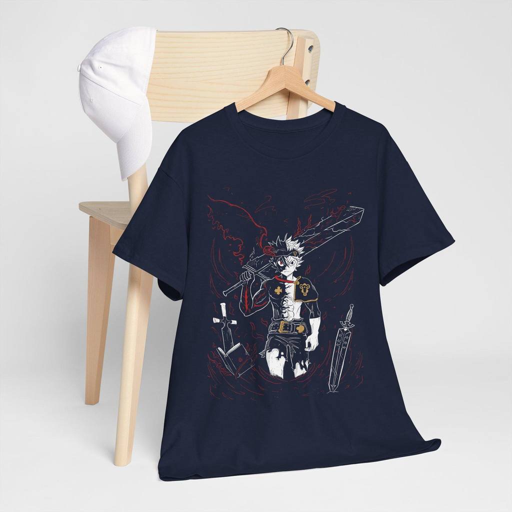 Camiseta Unissex Premium De Algodão Estampa Anime Asta Black Clover Cor Azul Marinho Confortável Para Uso Casual Fãs