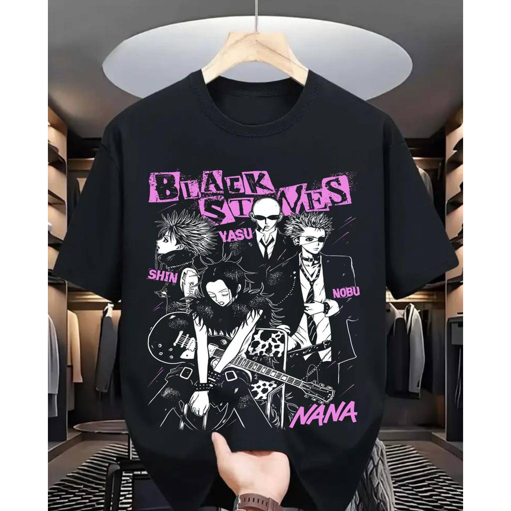 Camiseta Unissex Premium De Algodão Estampa Anime Nana Banda Black Stones Cor Preta Estilo Rock Casual Para Passeios E