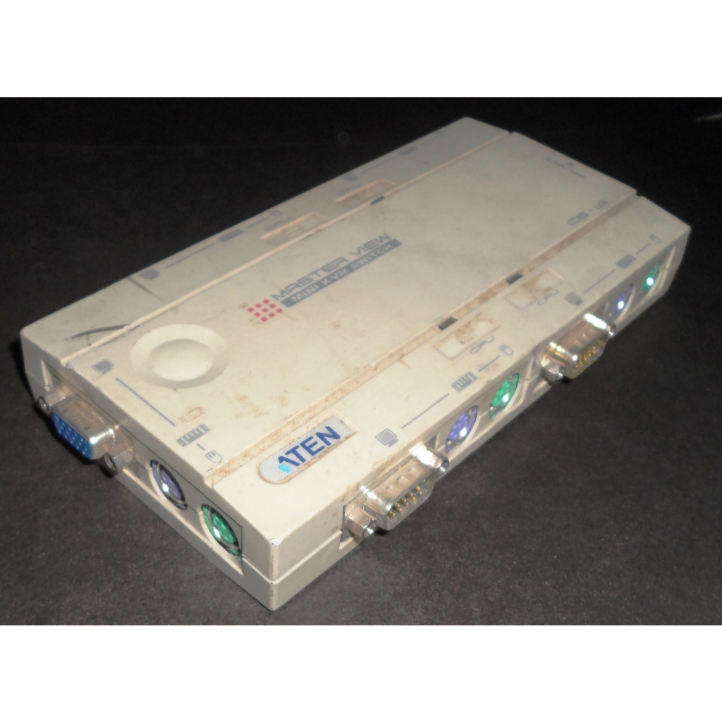 Mini Switch Kvm P2 Vga Cs-14 - Mouse Teclado Monitor - Master View - ATEN (Usado)