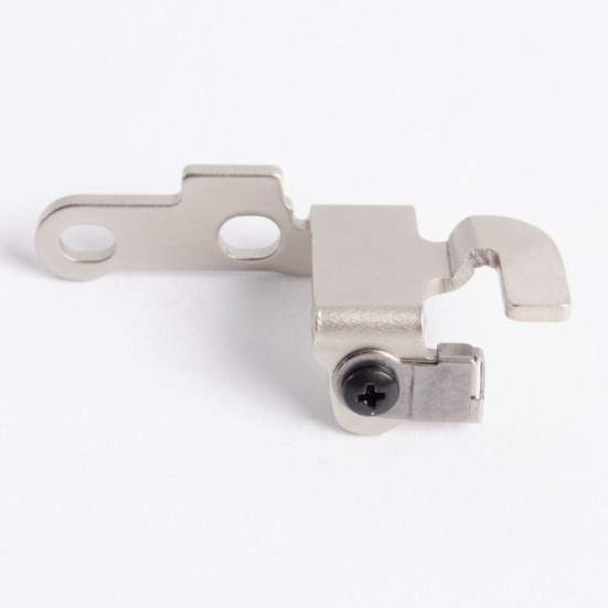 TRAVA DA CAIXA DE BOBINA DA BORDADEIRA SUN SPECIAL  SS900, SS1300, SS1400, SS1500 - F241000