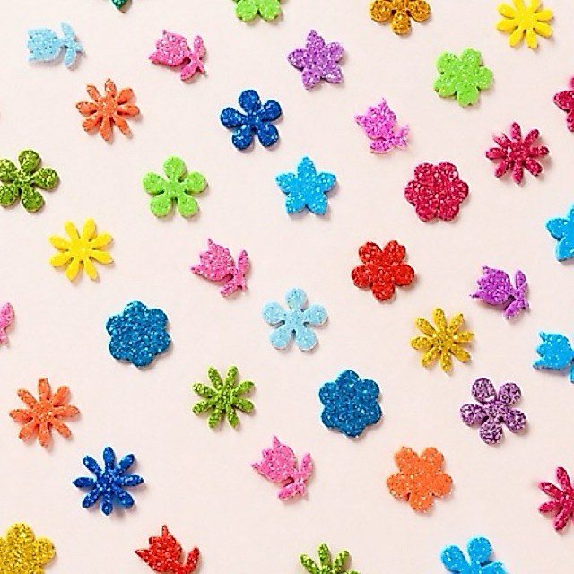 Mini Adesivo Pet Florzinhas 1,5cm em EVA com Glitter – Mix de Flores