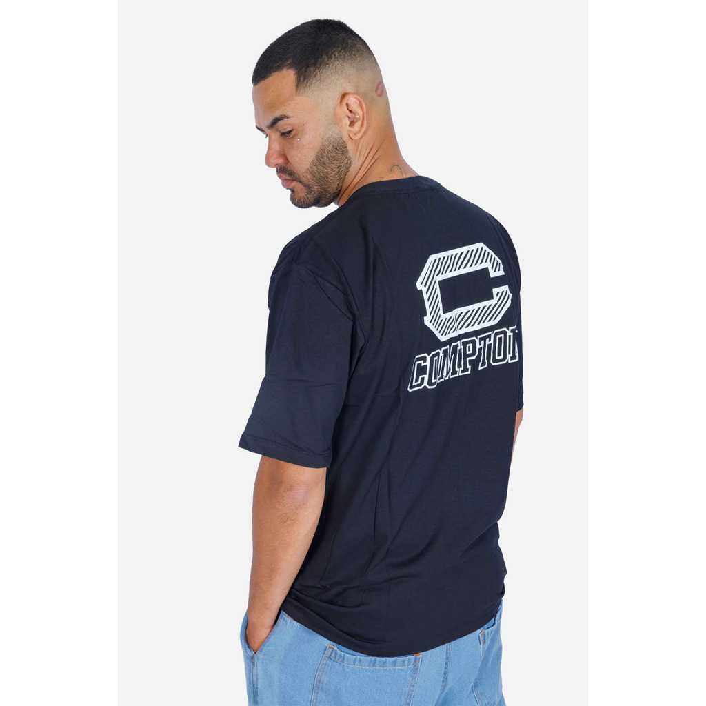 Camiseta Compton Oversized Illusion Preta