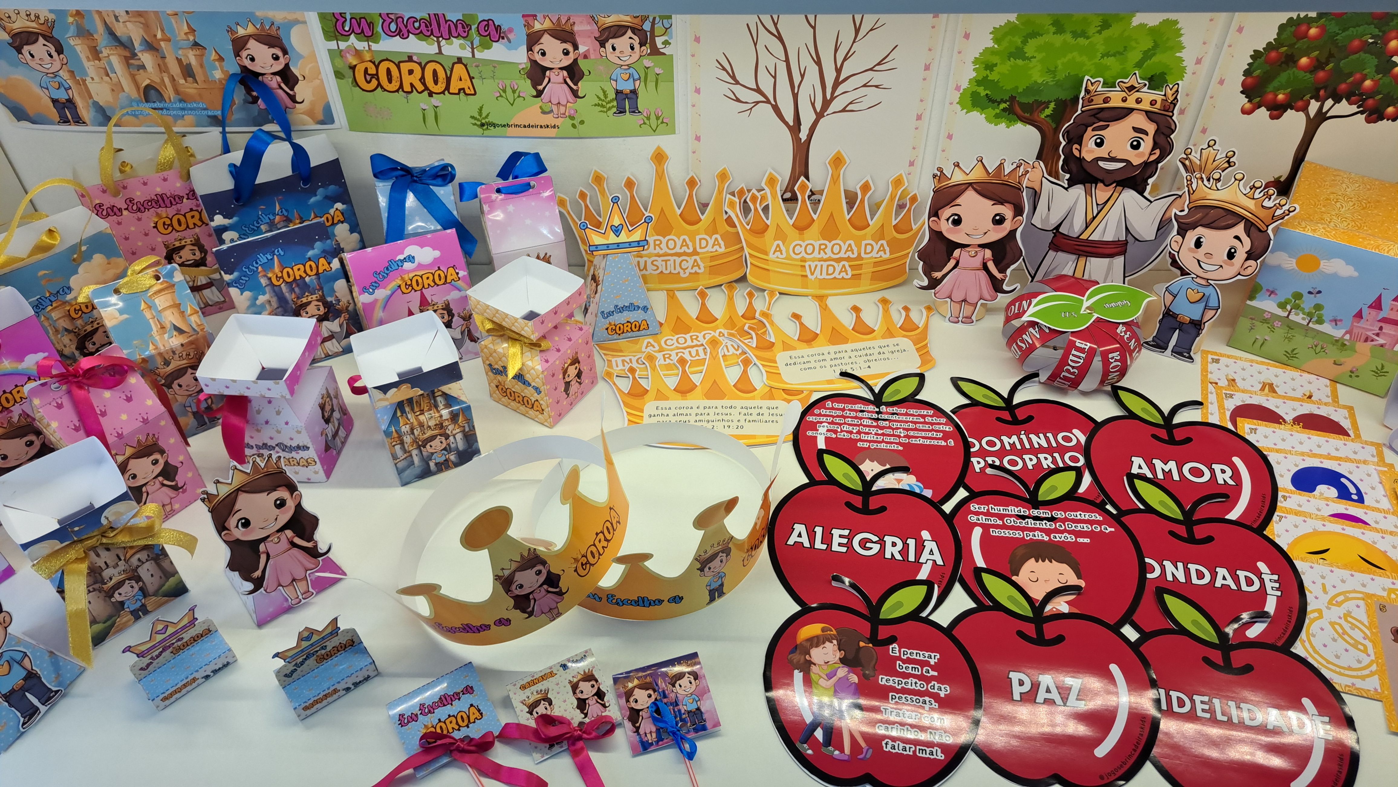 CARNAVAL TÔ FORA - Eu não quero Máscaras, Eu Escolho a Coroa