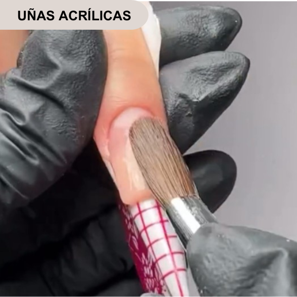 UÑAS ACRÍLICAS
