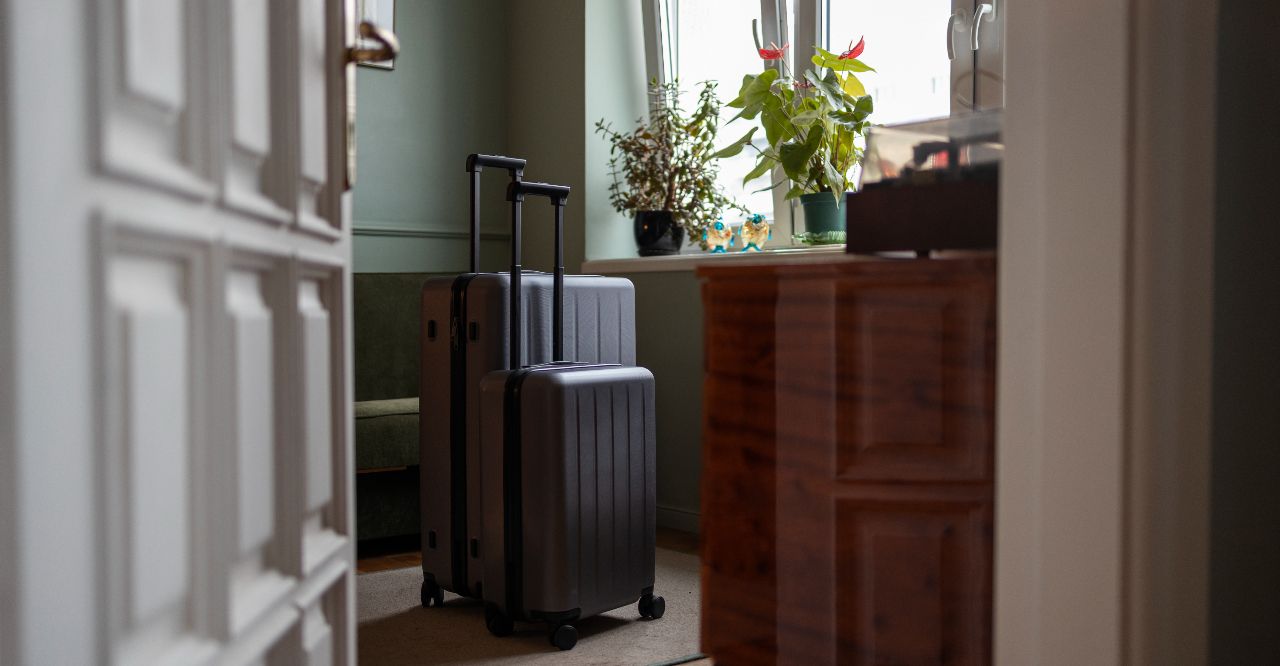 Un Hotel en tu casa: AirBnB - Booking y Hostel