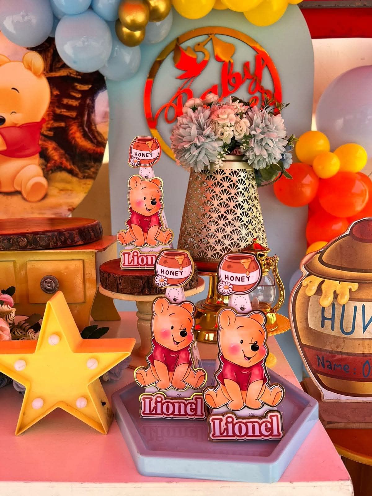 PLANTILLA CAJA SORPRESA TIPO PIRAMIDE WINNIE POOH